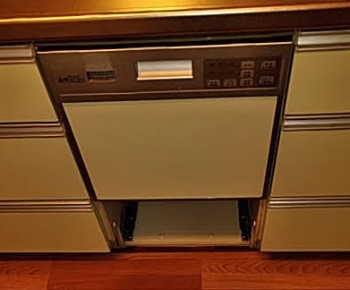 コンパクトタイプ食洗機